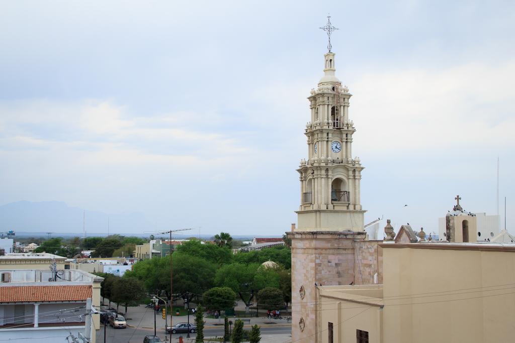 Guidi Hotel Linares Bagian luar foto
