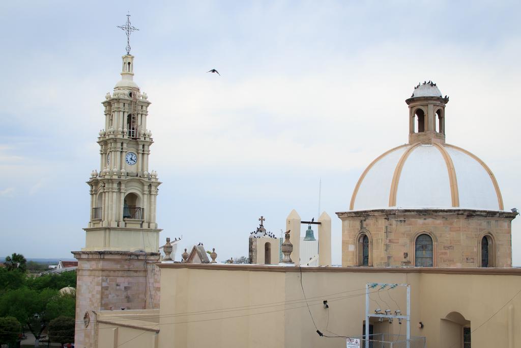 Guidi Hotel Linares Bagian luar foto