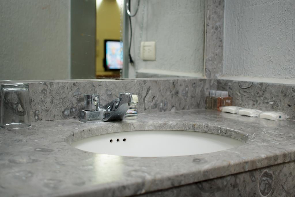 Guidi Hotel Linares Bagian luar foto