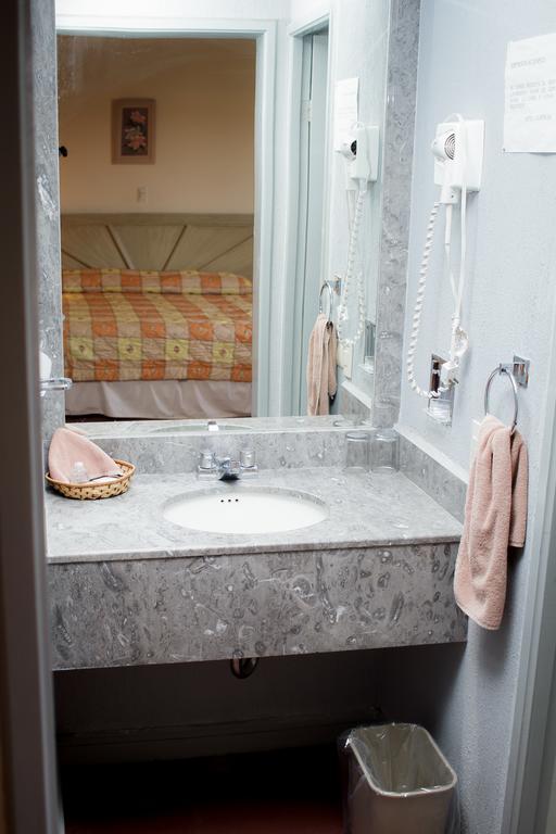 Guidi Hotel Linares Bagian luar foto
