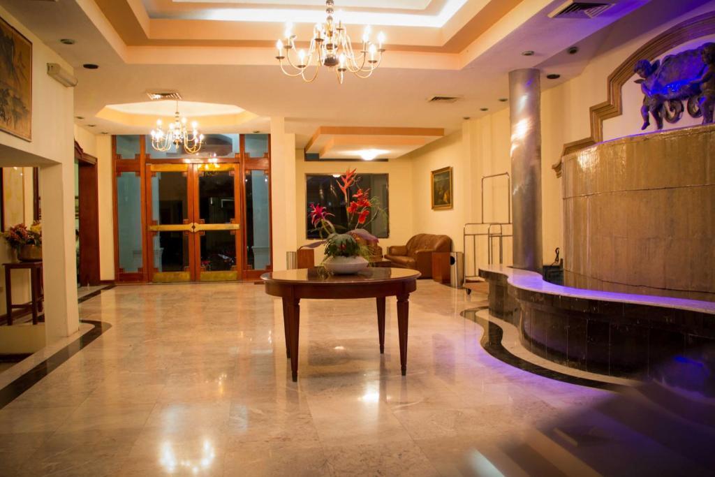 Guidi Hotel Linares Bagian luar foto